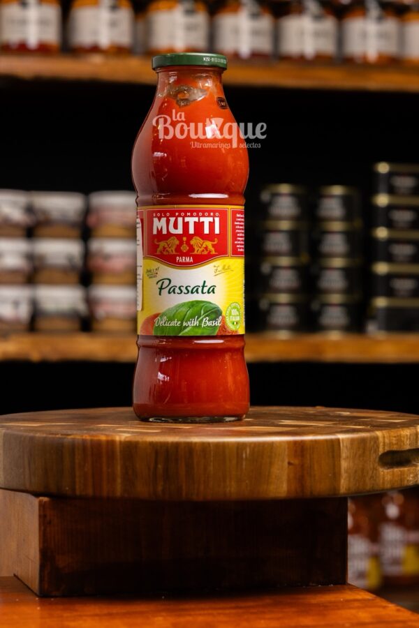SOLO POMODORO MUTTI 700GR.