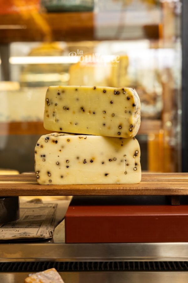 QUESO PECORINO PEPE NERO (PIMIENTA)